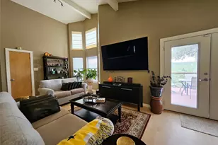 21201 Kathy Ln, Spicewood, TX 78669 - Photo 7