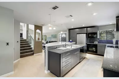 21201 Kathy Lane, Spicewood, TX 78669 - Photo 9