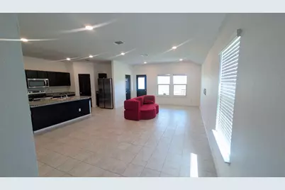154 Hammond Court, Jarrell, TX 76537 - Photo 3