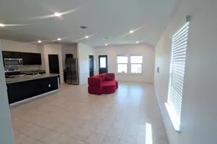 154 Hammond Ct, Jarrell, TX 76537 - Photo 3