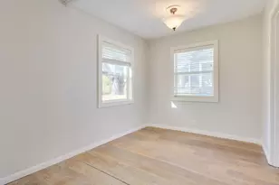 318 S Ave C, Elgin, TX 78621 - Photo 11