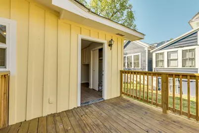 318 S Avenue C, Elgin, TX 78621 - Photo 23