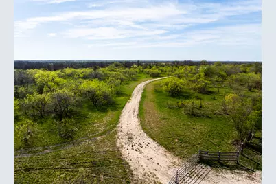 1435 County Road 429, Rockdale, TX 76567 - Photo 3
