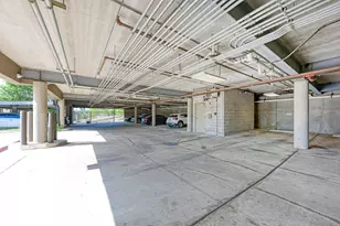 807 E 14th St, Austin, TX 78702 - Photo 39