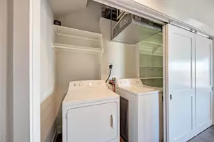 807 E 14th St, Austin, TX 78702 - Photo 31