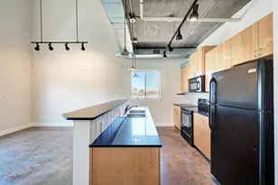 807 E 14th St, Austin, TX 78702 - Photo 3