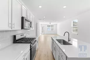 8129 Linnie Ln, Austin, TX 78724 - Photo 5