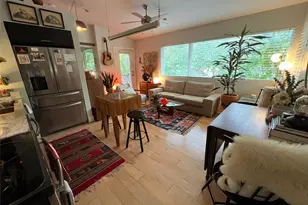 2206 E 9th St, Austin, TX 78702 - Photo 5