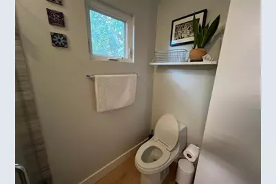 2206 E 9th Street #B, Austin, TX 78702 - Photo 13