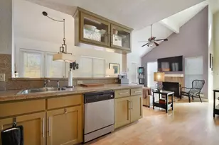 1302 Danbury Square, Austin, TX 78723 - Photo 11