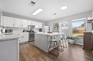 13404 Coomes Dr, Del Valle, TX 78617 - Photo 9