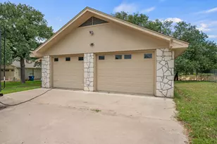 109 Sunset Cir, Burnet, TX 78611 - Photo 29
