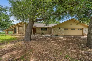 109 Sunset Cir, Burnet, TX 78611 - Photo 3