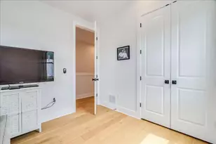 1214 Delano St, Austin, TX 78721 - Photo 19