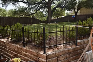 9500 Lisi Anne Dr, Austin, TX 78717 - Photo 5