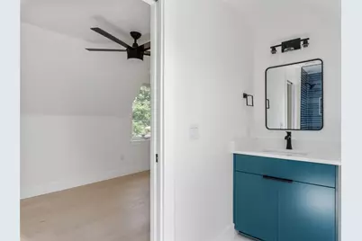 7602 Northcrest Boulevard #2, Austin, TX 78752 - Photo 21