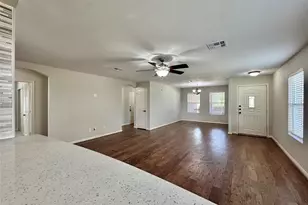 204 Woodley Rd, Leander, TX 78641 - Photo 5