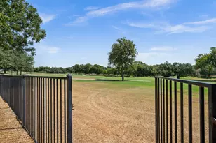 2007 Golden Bear Dr, Round Rock, TX 78664 - Photo 37