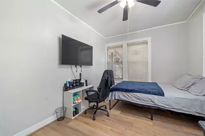 201 W 31st Street #B, Austin, TX 78705 - Photo 21