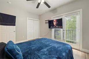 201 W 31st St, Austin, TX 78705 - Photo 15