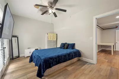 201 W 31st Street #B, Austin, TX 78705 - Photo 13
