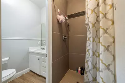 201 W 31st Street #B, Austin, TX 78705 - Photo 19