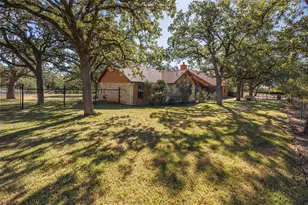 1200 Doe Run Hollow, Fredericksburg, TX 78624 - Photo 35
