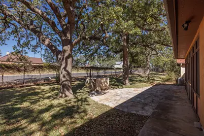 1200 Doe Run Hollow, Fredericksburg, TX 78624 - Photo 23