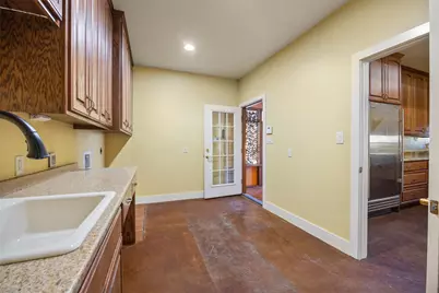 1200 Doe Run Hollow, Fredericksburg, TX 78624 - Photo 15