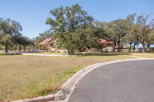 1200 Doe Run Hollow, Fredericksburg, TX 78624 - Photo 3