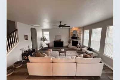 306 Oak Creek Way, New Braunfels, TX 78130 - Photo 9