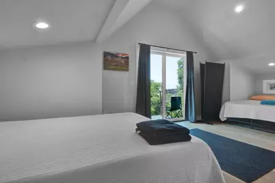 1914 E 8th Street, Austin, TX 78702 - Photo 31