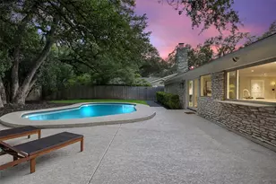 8805 Point W Dr, Austin, TX 78759 - Photo 33