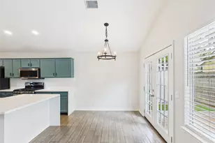 7400 Crepe Myrtle Dr, Austin, TX 78744 - Photo 9
