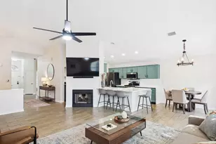 7400 Crepe Myrtle Dr, Austin, TX 78744 - Photo 5