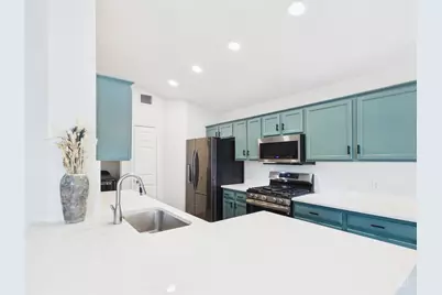 7400 Crepe Myrtle Drive, Austin, TX 78744 - Photo 7