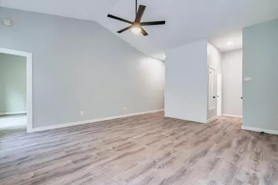2109 Cervin Boulevard, Austin, TX 78728 - Photo 9