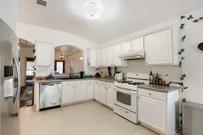 15331 Sweet Caddies Drive, Pflugerville, TX 78660 - Photo 11
