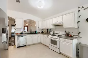 15331 Sweet Caddie's Dr, Pflugerville, TX 78660 - Photo 11