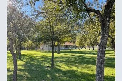 206 Woodland Acres Drive, Marble Falls, TX 78654 - Photo 3