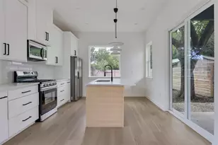 6809 Porter St, Austin, TX 78741 - Photo 11