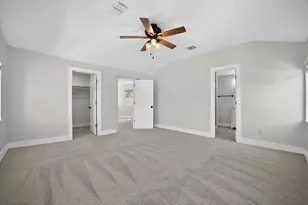 1205 E 9th St, Austin, TX 78702 - Photo 13