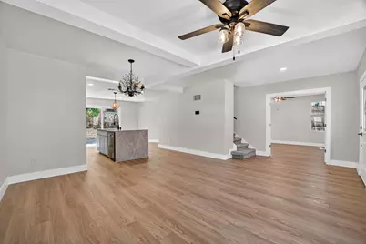 1205 E 9th Street, Austin, TX 78702 - Photo 5