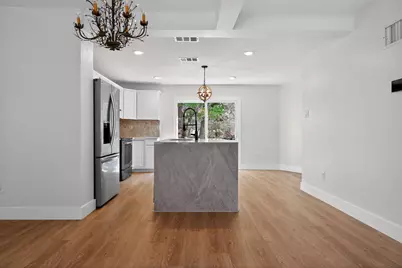 1205 E 9th Street, Austin, TX 78702 - Photo 9