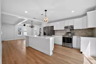 1205 E 9th St, Austin, TX 78702 - Photo 9
