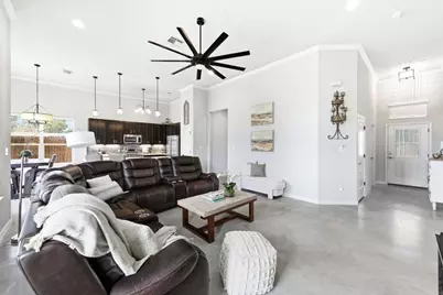 133 & 135 E Keanahalululu Lane, Bastrop, TX 78602 - Photo 5