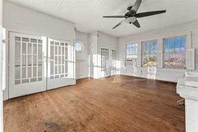 501 E 6th Street, Cameron, TX 76520 - Photo 37
