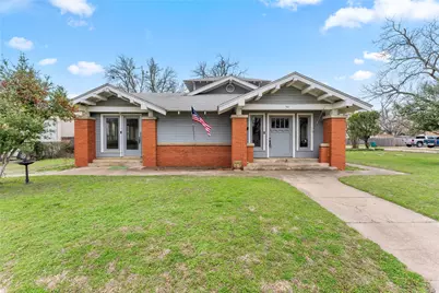 501 E 6th Street, Cameron, TX 76520 - Photo 1