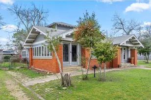 501 E 6th St, Cameron, TX 76520 - Photo 5