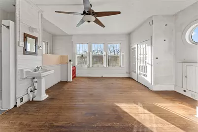 501 E 6th Street, Cameron, TX 76520 - Photo 35